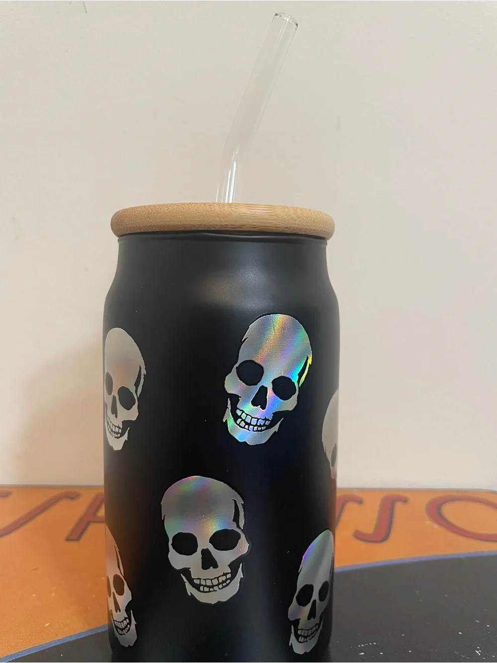 Black Skull Glass and Bamboo Tumbler with Iridescent Skulls NWOT Eco Friendly